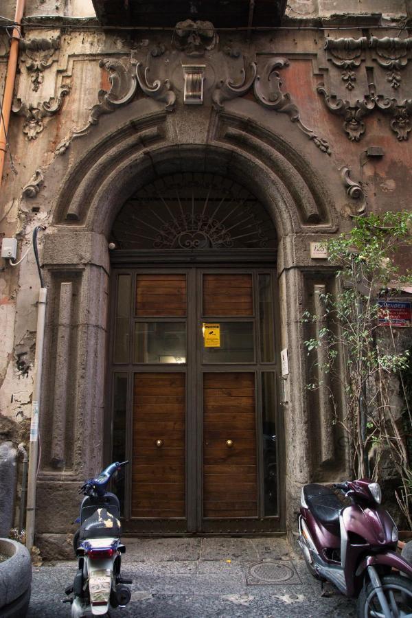 ホテル Bottega Orafa ナポリ エクステリア 写真